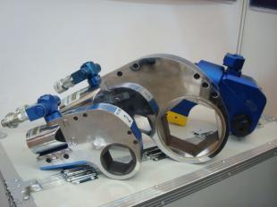 PMX-8中空液壓扳手在礦山機(jī)械設(shè)備中的應(yīng)用與優(yōu)勢(shì)